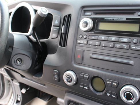 Used 2006 Honda Ridgeline RTS image 21