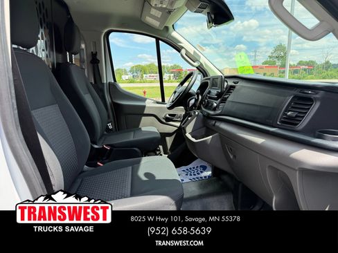 Used 2025 Ford Transit 250 Low Roof w/ Exterior Upgrade Package RWD image 7