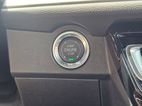 New 2026 Chevrolet Traverse LT image 16