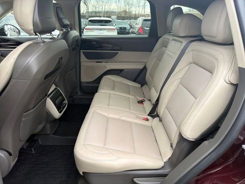 Used 2024 Lincoln Nautilus Premier image 29