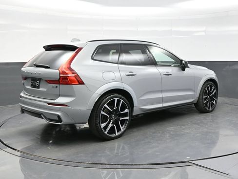 Used 2024 Volvo XC60 B5 Ultimate w/ Protection Package Premier AWD/4WD image 7