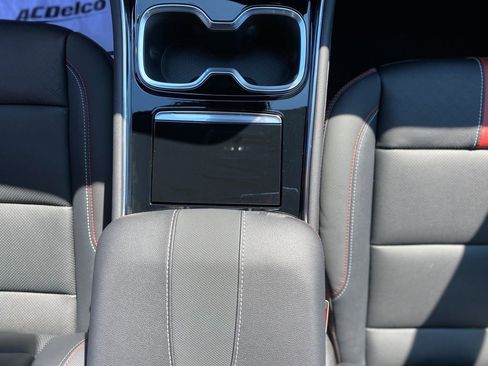 New 2026 Chevrolet Traverse RS image 23