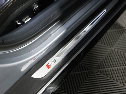 Used 2022 Audi R8 V10 performance image 21