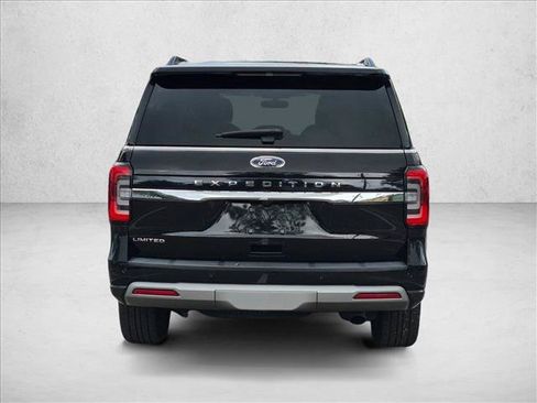 Used 2022 Ford Expedition Limited AWD/4WD image 6