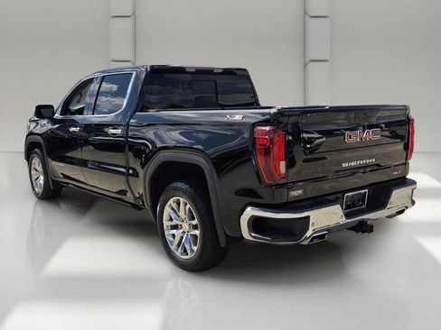 Used 2022 GMC Sierra 1500 SLT w/ SLT Premium Plus Package AWD/4WD image 3
