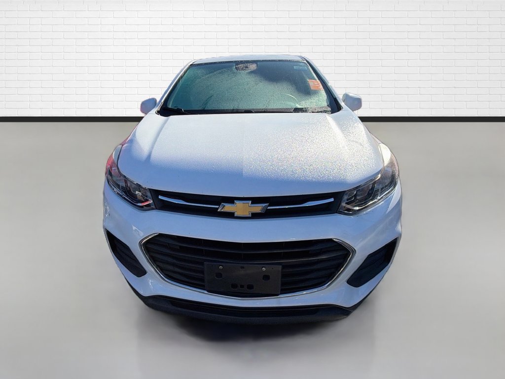 Used 2017 Chevrolet Trax LS w/ Fleet Convenience Package AWD/4WD image 2