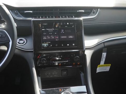 New 2026 Jeep Grand Cherokee Laredo X RWD image 15