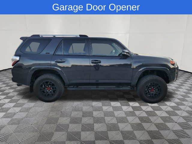 Used 2024 Toyota 4Runner SR5 Premium w/ Moonroof Package AWD/4WD image 4