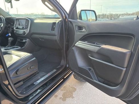 Used 2021 Chevrolet Colorado ZR2 w/ ZR2 Midnight Special Edition image 23