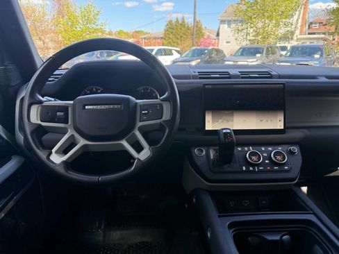 Used 2022 Land Rover Defender 110 AWD/4WD image 23