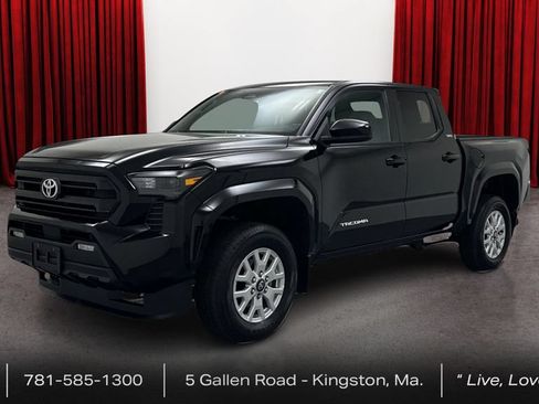 Certified 2024 Toyota Tacoma SR5 AWD/4WD image 1