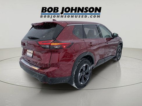 Used 2025 Nissan Rogue SV image 7