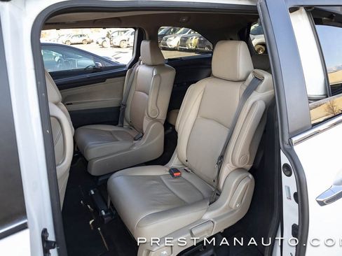 Used 2024 Honda Odyssey Touring image 41