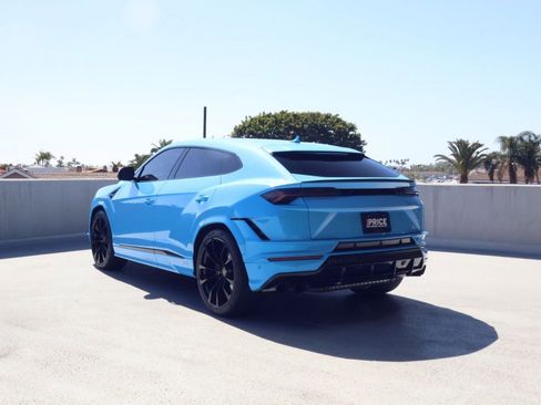 Used 2023 Lamborghini Urus S AWD/4WD image 3