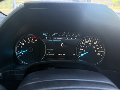 Used 2020 Ford F150 Lariat w/ Equipment Group 502A Luxury AWD/4WD image 48