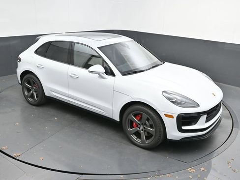 New 2026 Porsche Macan S image 46