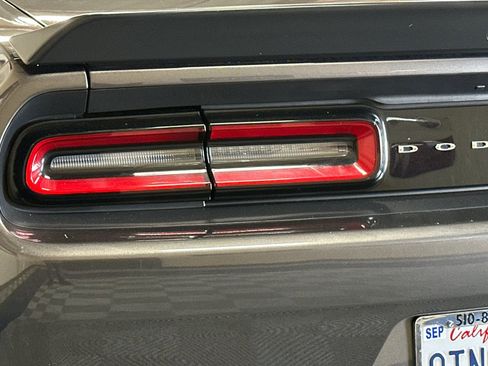 Used 2020 Dodge Challenger SRT Hellcat RWD image 47