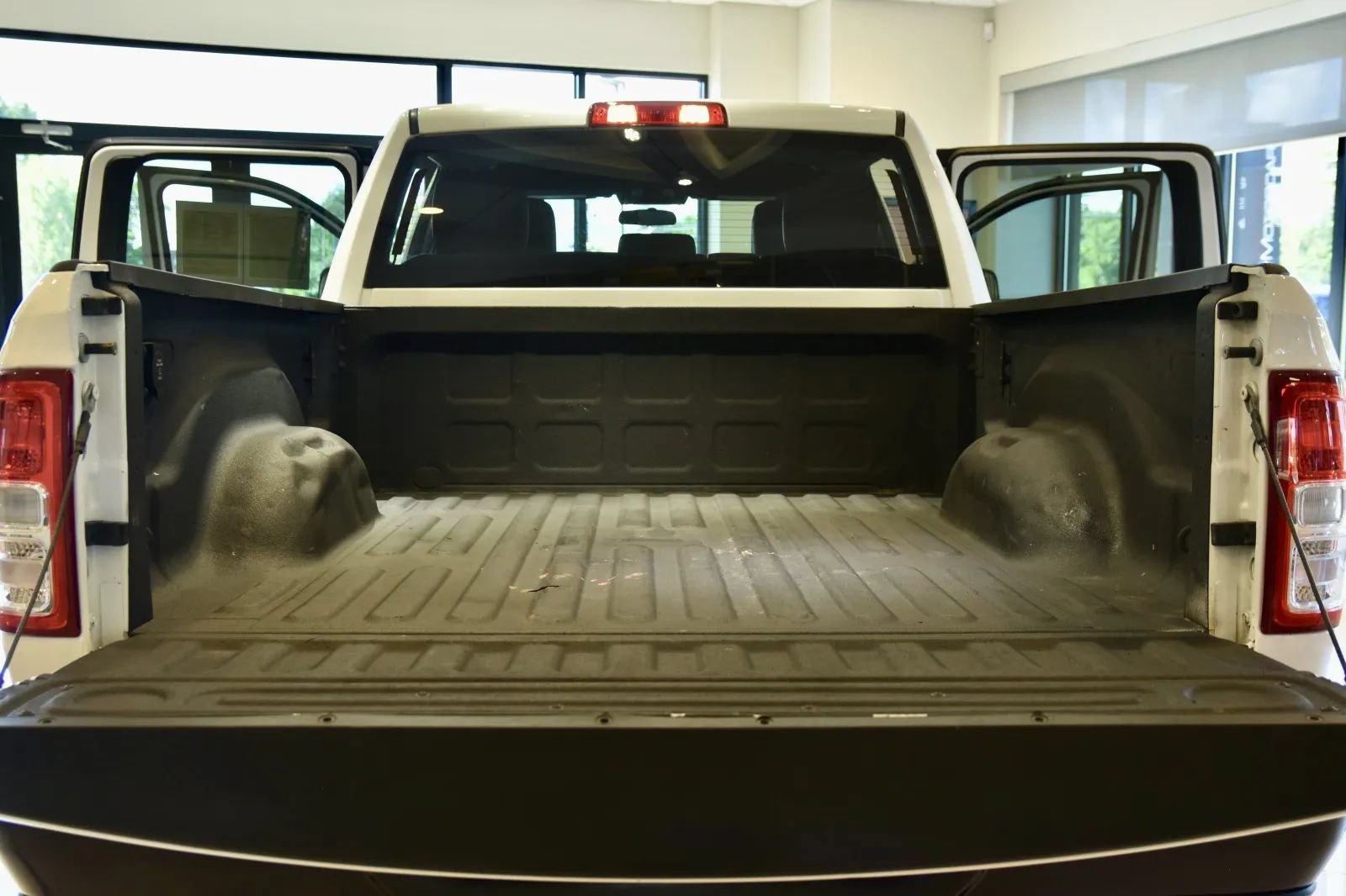 Used 2022 RAM 2500 Tradesman AWD/4WD image 6