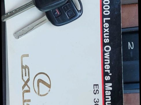 Used 2000 Lexus ES 330 FWD image 21