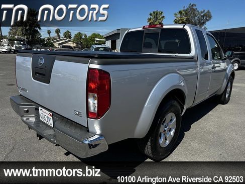 Used 2010 Nissan Frontier SE w/ SE Value Truck Pkg RWD image 19