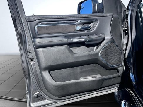 Used 2024 RAM 1500 Laramie image 28