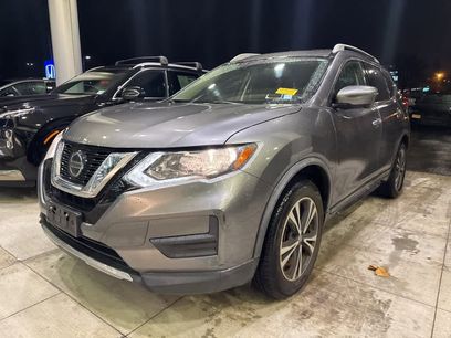 Used 2019 Nissan Rogue SV w/ Sun & Sound Touring Package