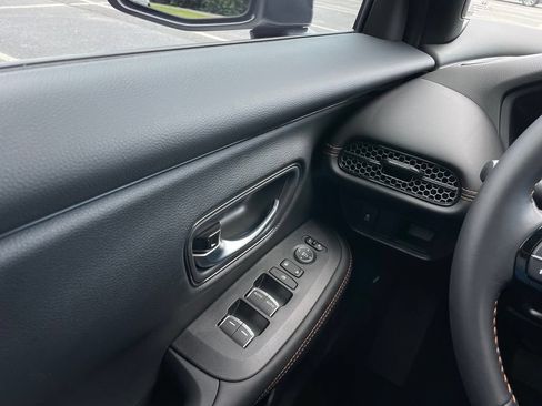 Certified 2026 Honda HR-V Sport image 22