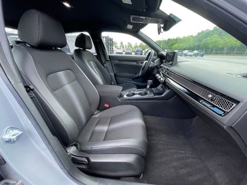 Used 2025 Honda Civic Sport image 32