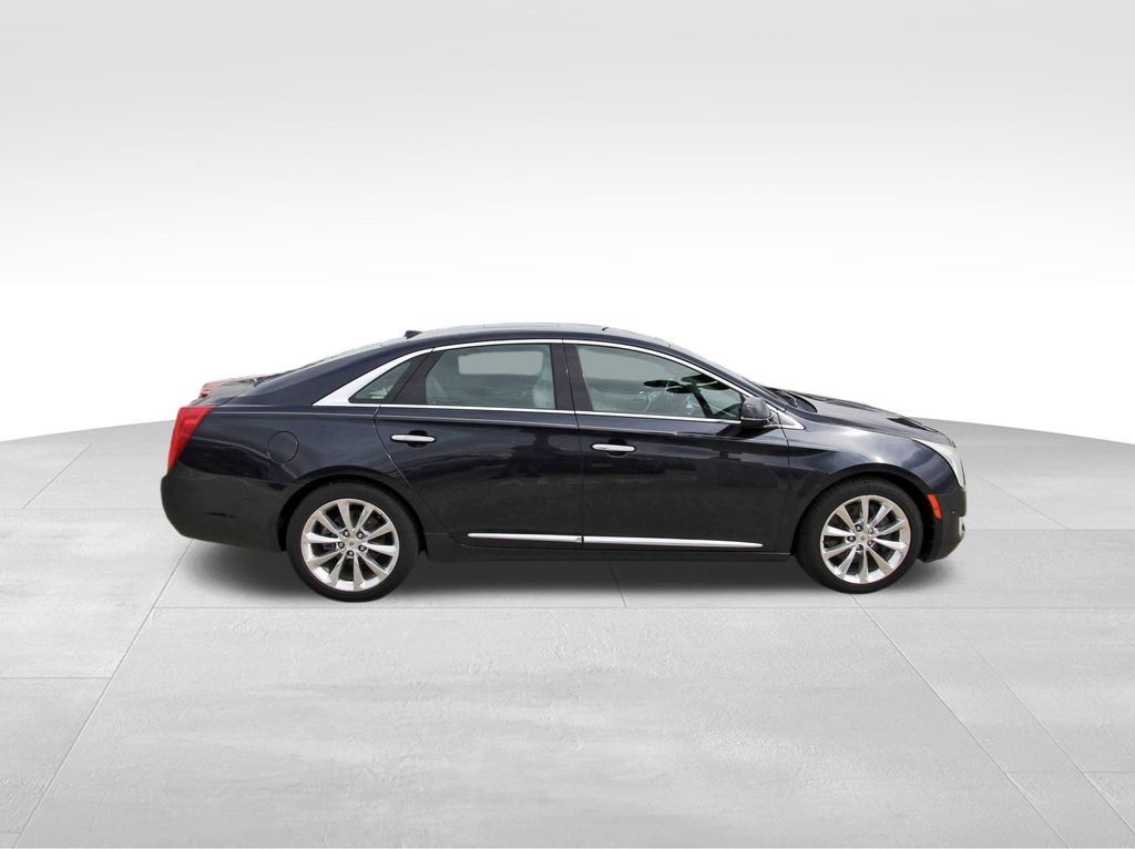 Used 2014 Cadillac XTS Luxury w/ Driver Awareness Package FWD image 5