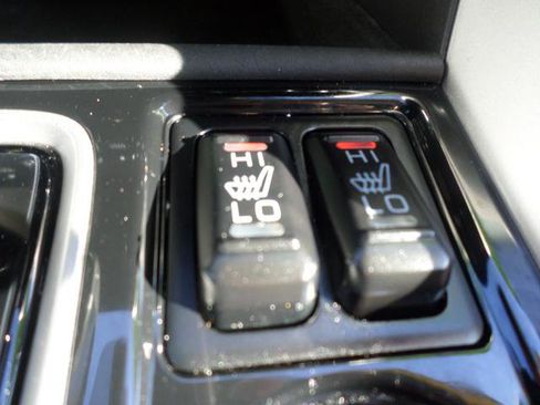 Used 2024 Mitsubishi Eclipse Cross SE image 14