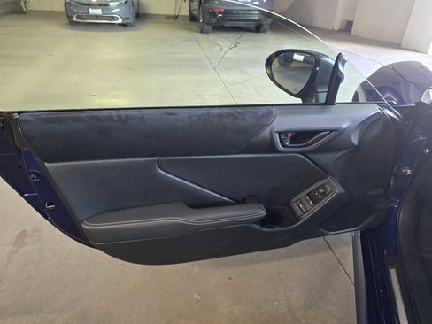 New 2025 Toyota GR86 Premium image 17