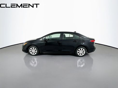 Used 2025 Toyota Corolla LE FWD image 6
