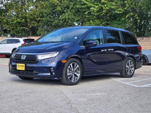 Certified 2022 Honda Odyssey Touring image 7