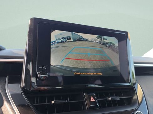 Used 2024 Toyota Corolla LE FWD image 13