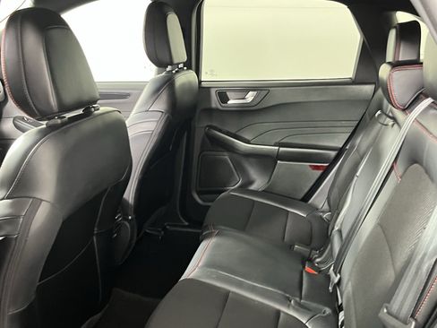 Used 2025 Ford Escape ST-Line image 13