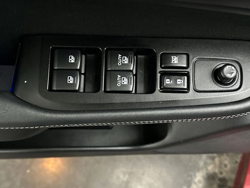 Used 2015 Subaru Legacy 2.5i Premium w/ Moonroof Package image 17