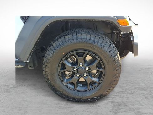 Used 2023 Jeep Wrangler Unlimited Sport AWD/4WD image 9