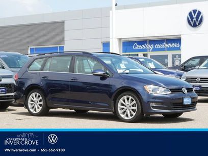 Used 2017 Volkswagen Golf SE