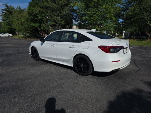 Used 2024 Honda Civic Sport image 5