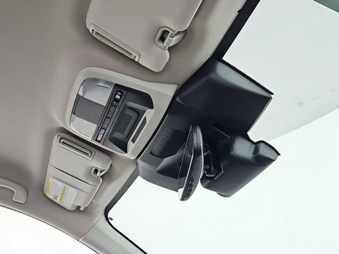 Certified 2024 Subaru Crosstrek 2.0i Premium w/ Crosstrek Mirror Package AWD/4WD image 17