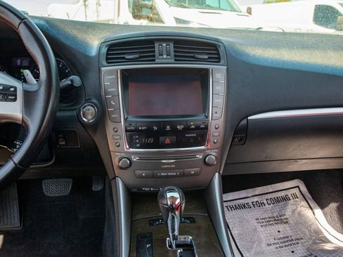 Used 2013 Lexus IS 250C image 14