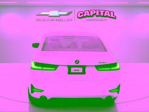 Used 2020 BMW 330i Sedan w/ Convenience Package RWD image 4