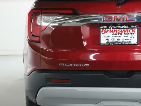 Used 2020 GMC Acadia SLE w/ Driver Convenience Package FWD image 44