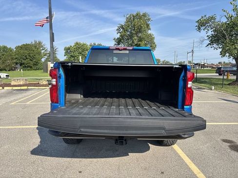 Used 2022 Chevrolet Silverado 1500 ZR2 w/ Technology Package AWD/4WD image 27