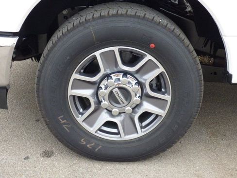 New 2026 Ford F350 Lariat image 31