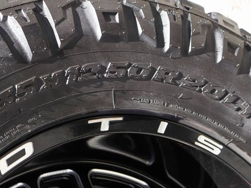 Used 2018 RAM 2500 Laramie image 46