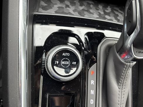 New 2025 GMC Canyon Elevation w/ Convenience Package image 35