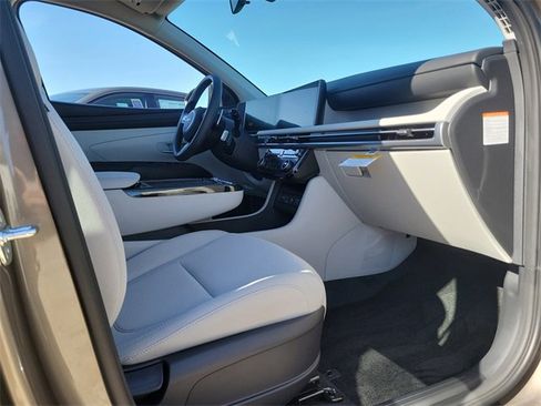 New 2026 Hyundai Tucson Blue SE image 17