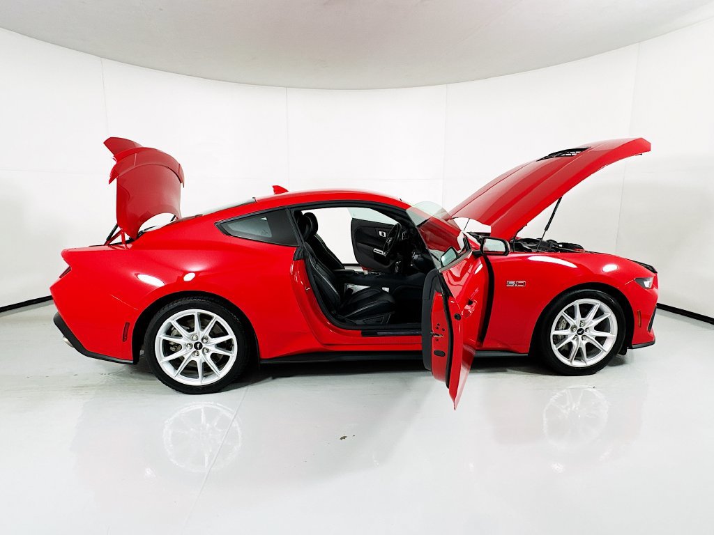 Used 2024 Ford Mustang GT Premium RWD image 31