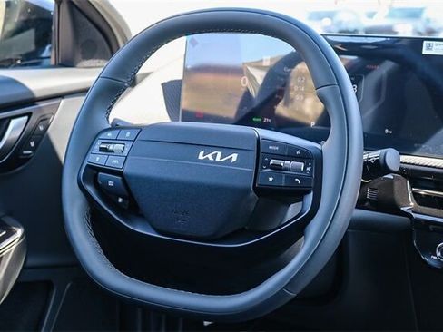 New 2025 Kia EV6 Wind image 15